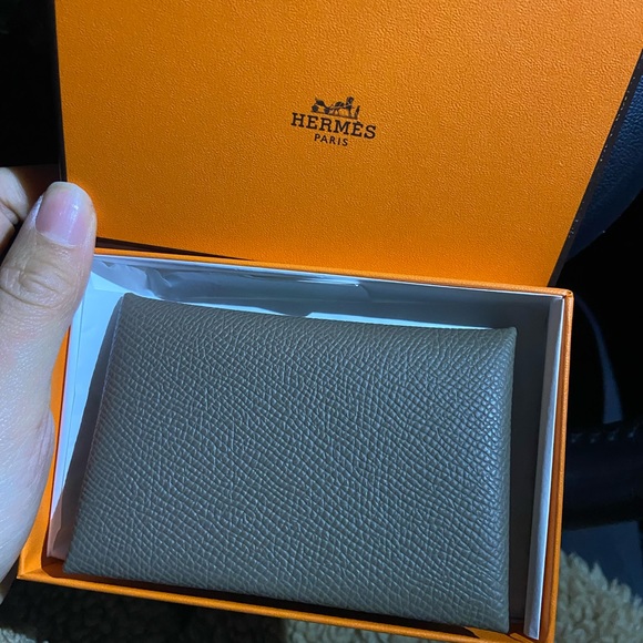 Hermes Calvi Card Holder Etoupe - Picture 2 of 2